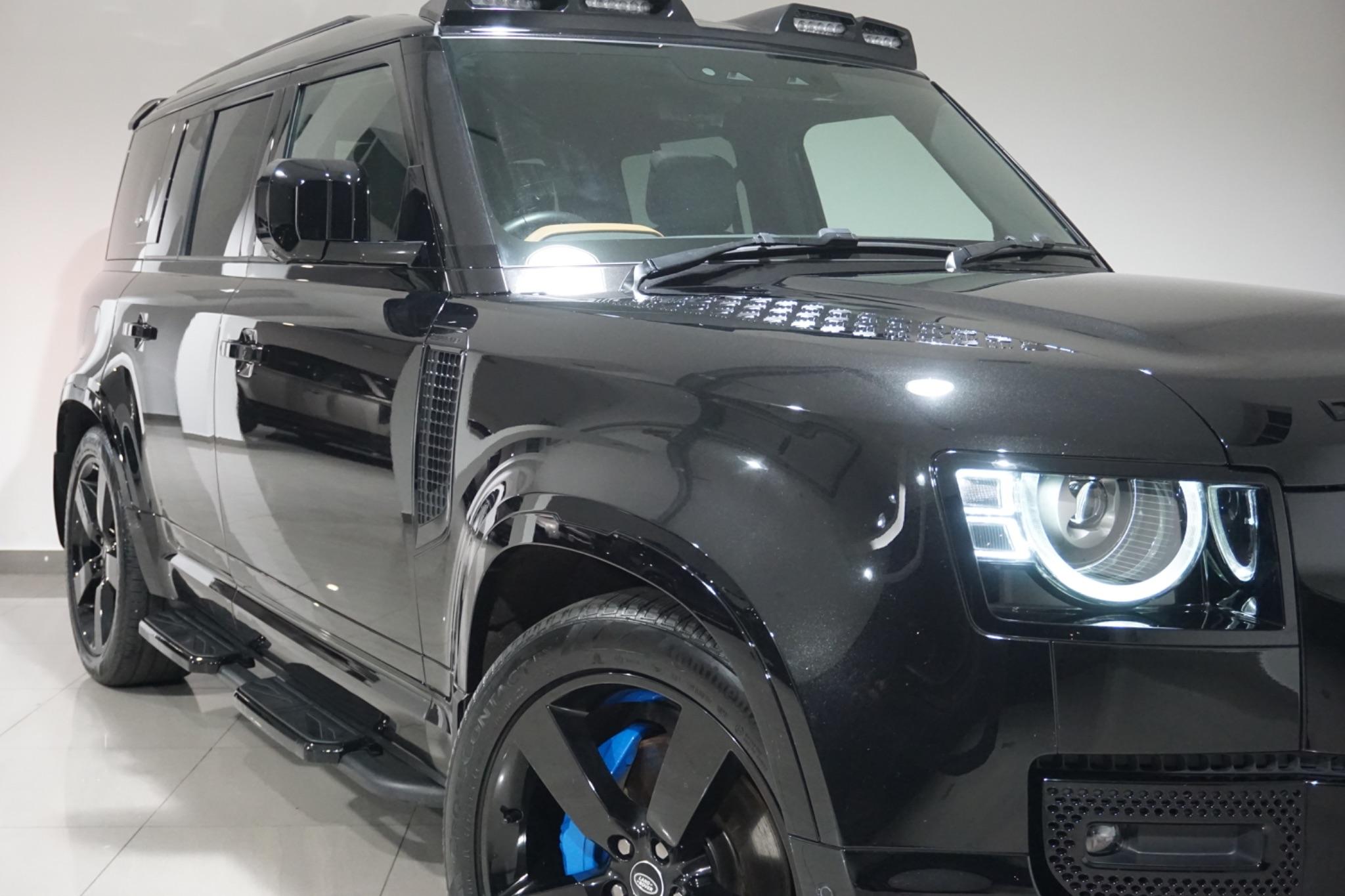 Land Rover Defender 110 3.0 D250 MHEV X-Dynamic HSE Auto 4WD Euro 6 (s/s) 5dr